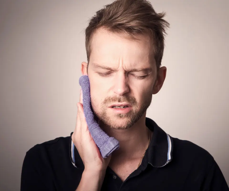Signs-You-Need-a-Root-Canal-Quogue-NY